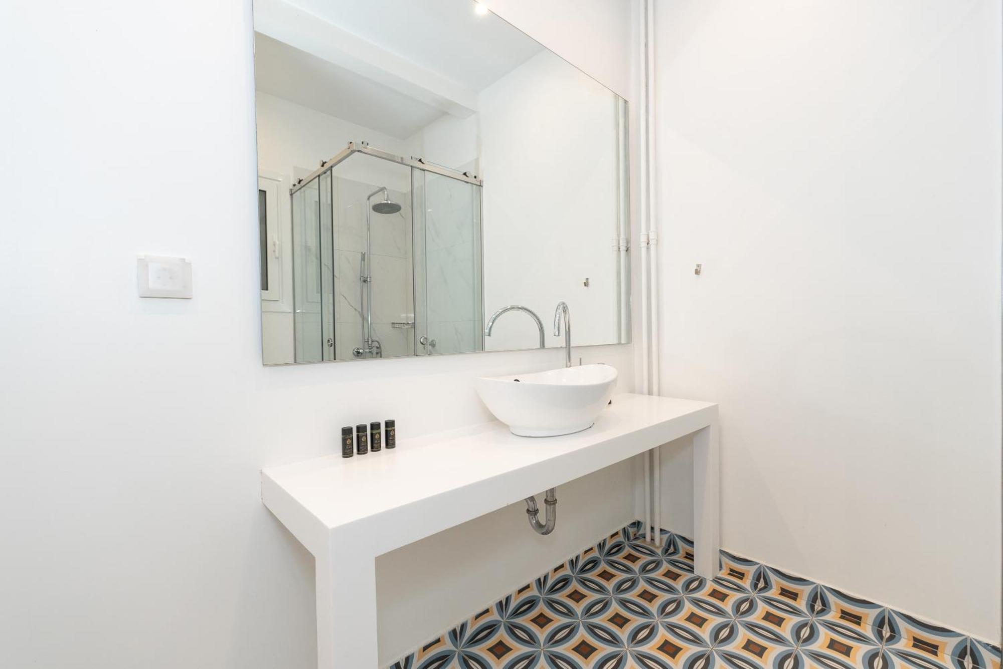 Spacious Peaceful Studio In เอเธนส์ ภายนอก รูปภาพ