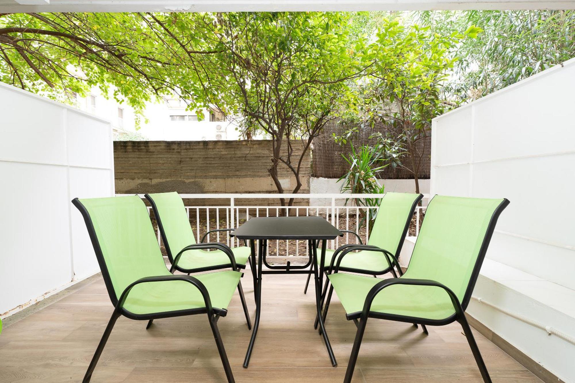 Spacious Peaceful Studio In เอเธนส์ ภายนอก รูปภาพ